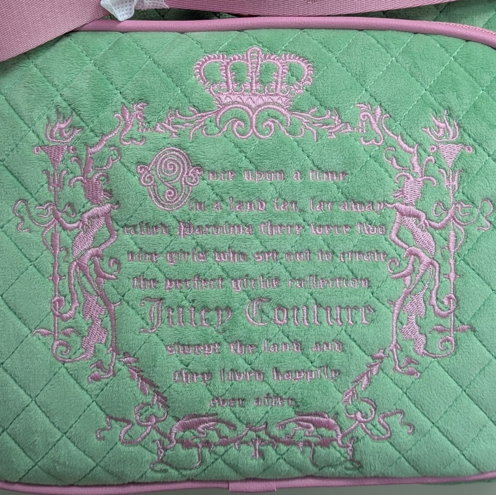 โSOLDโJuicy Couture Quilted Tale Weekender Tote, XL Bag w/ Crossbody Strap - Picture 4 of 17